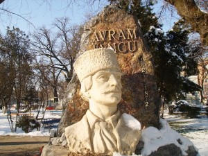 Statuie Avram Iancu - Beius